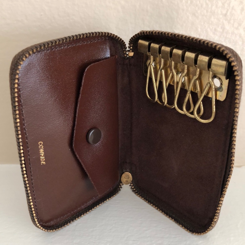Key holder pouch